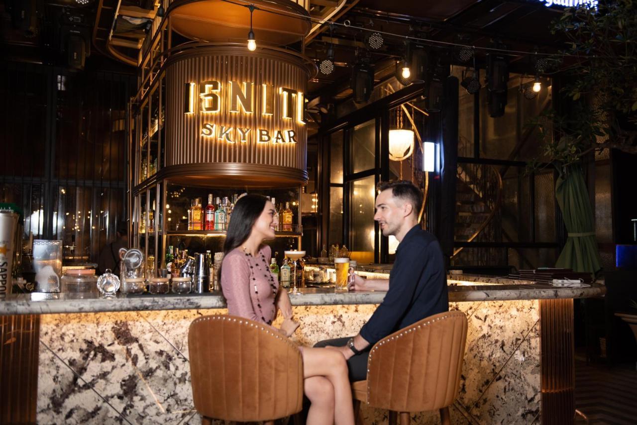 橄榄石豪华精品大酒店 河内 外观 照片 Sky Bar