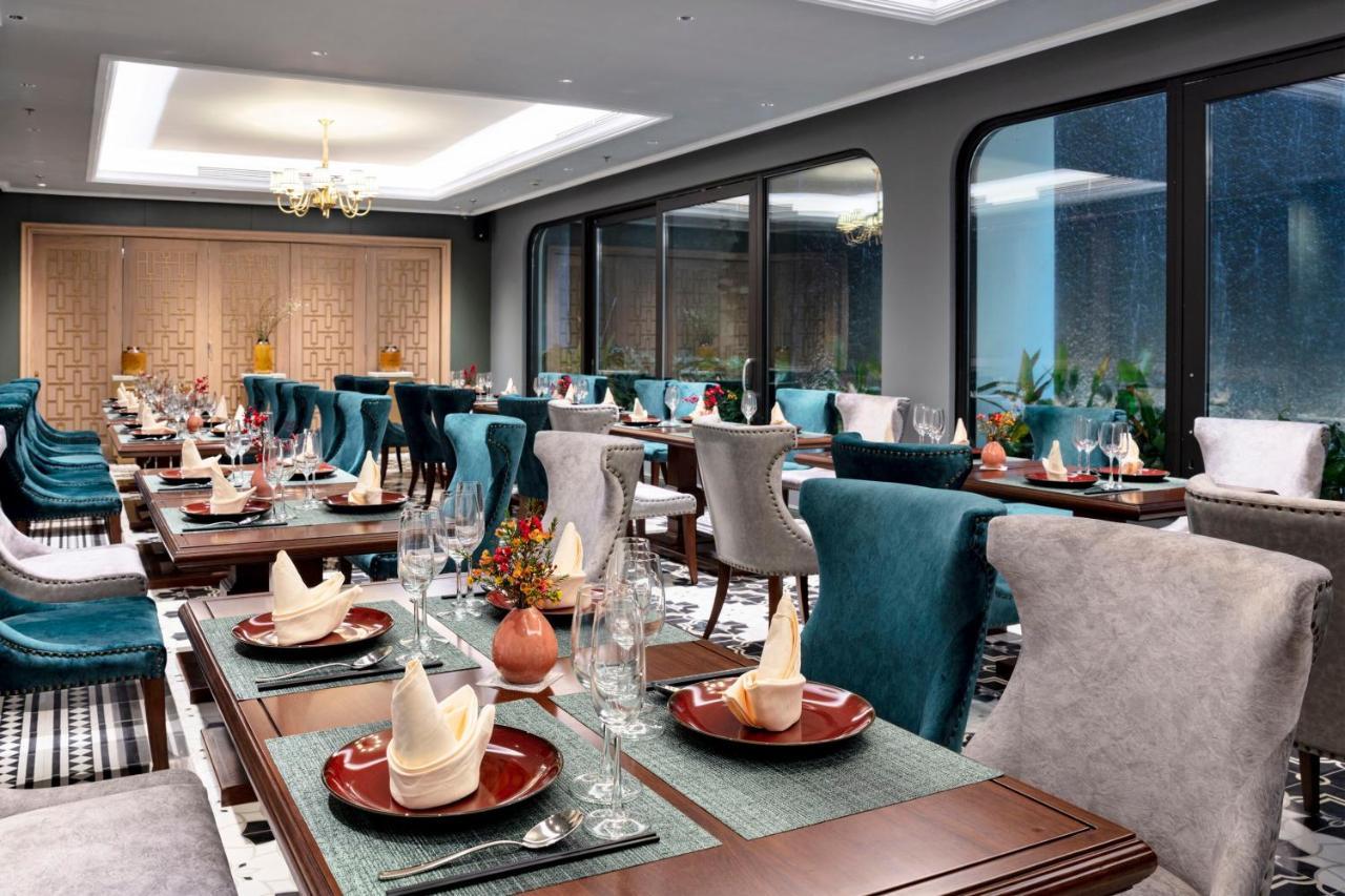 橄榄石豪华精品大酒店 河内 外观 照片 The restaurant