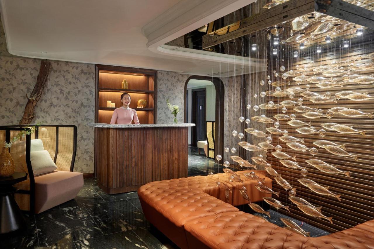 橄榄石豪华精品大酒店 河内 外观 照片 The lobby of the hotel